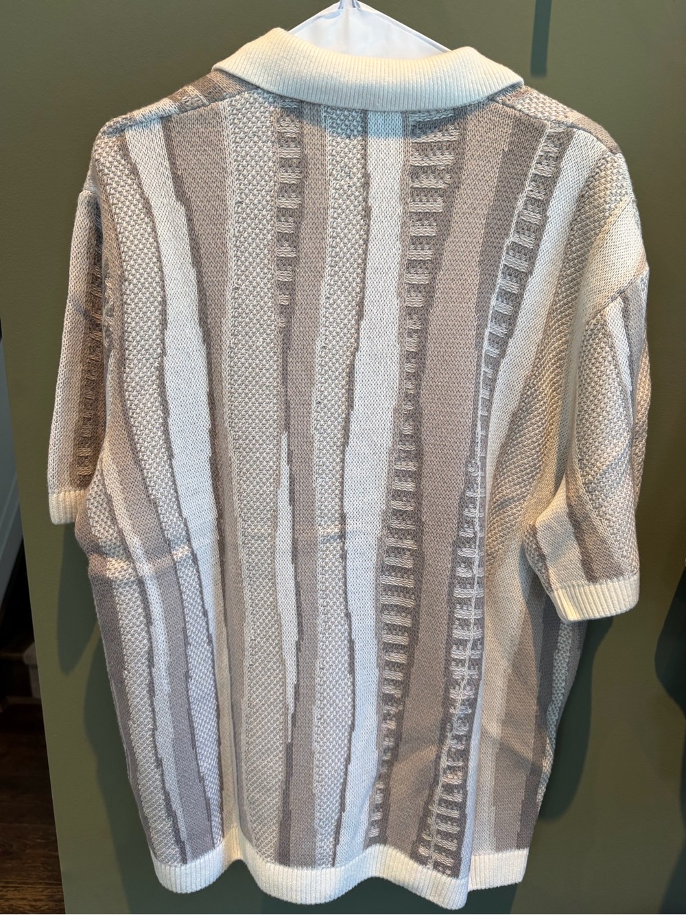 Abercrombie & Fitch Cream and Taupe Knit Polo - Picture 2 of 3